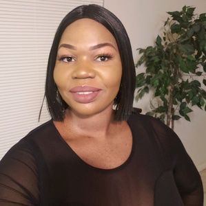 Meet your Posher, Olayinka